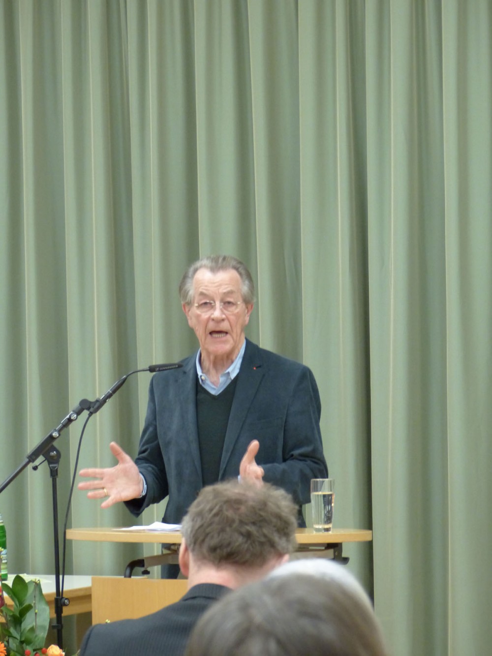 Franz Müntefering, Vorsitzender der BAGSO, zu Gast in Hardehausen Franz Müntefering, Vorsitzender der BAGSO, zu Gast in Hardehausen