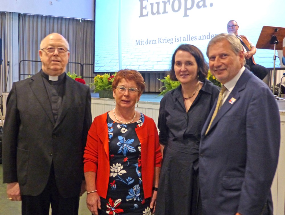 Der Tag des Landvolks bot eine ausgeglichene Redner*innenliste: Erzbischof Hans-Josef Becker, Schlussrednerin Gaby Beckmann, Direktorin Barbara Leufgen und EU-Kommissar Dr. Johannes Hahn