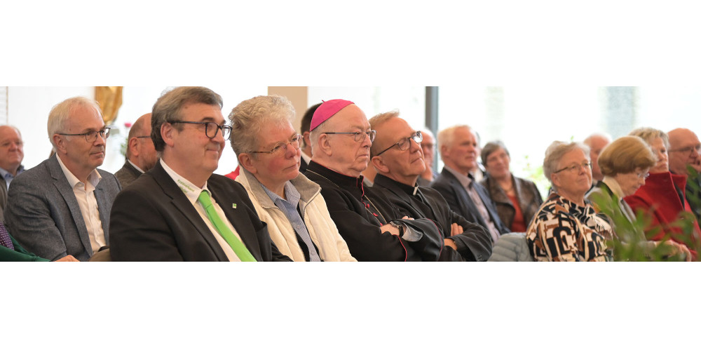 Zahlreiche Ehrengäste waren der Einladung zum Doppeljubiläum gefolgt.