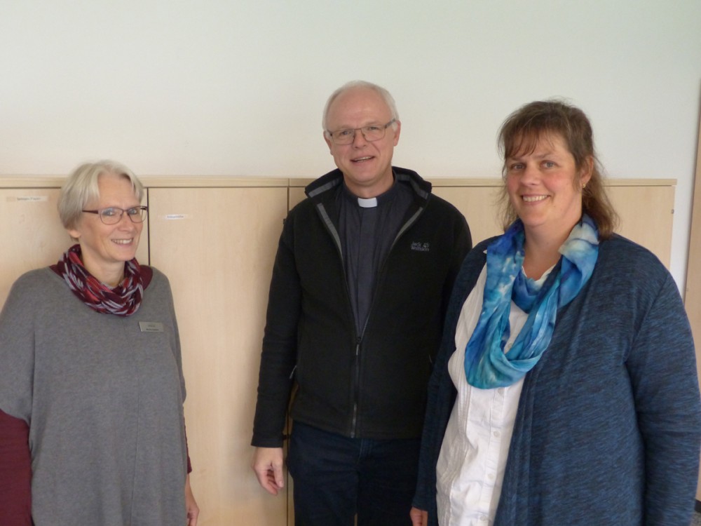 Andrea Fischer (re.) übernimmt von Martina Lammers (li.) die Leitung der Raumpflege. Andrea Fischer (re.) übernimmt von Martina Lammers (li.) die Leitung der Raumpflege.