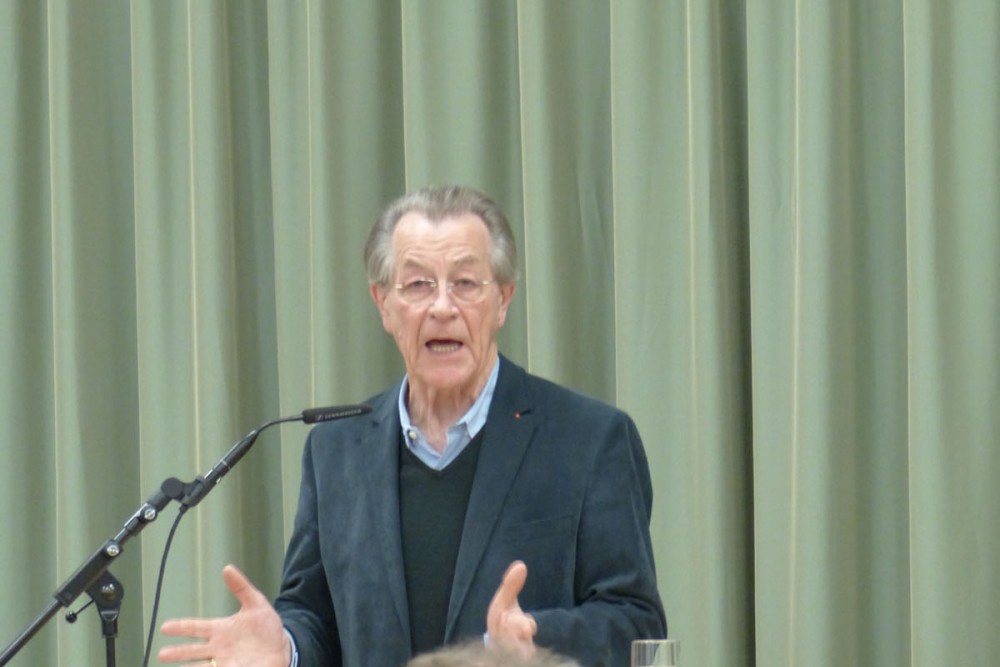 Franz Müntefering, Vorsitzender der BAGSO, zu Gast in Hardehausen Franz Müntefering, Vorsitzender der BAGSO, zu Gast in Hardehausen